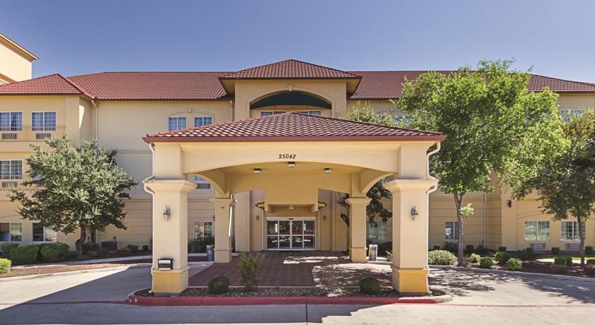 La Quinta Inn & Suites by Wyndham San Antonio The Dominion